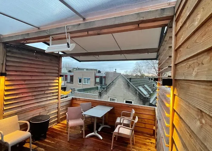 Stylish House In The Heart Of Center *