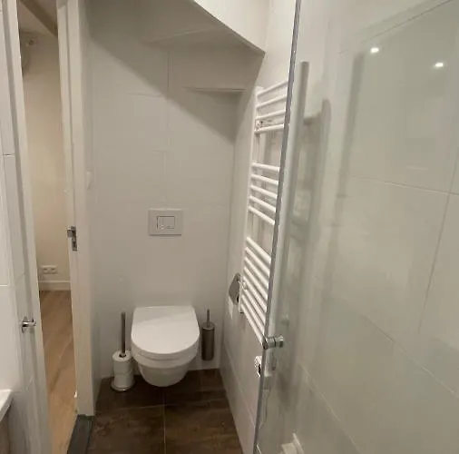 Stylish House In The Heart Of Center *